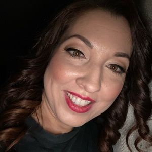 Meet your Posher, Annette